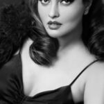 Riya Sen Instagram - Photo @ishanzaka HMU @makeupartist_prasenjit Styling @balisya_