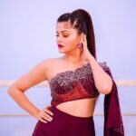 Rubina Dilaik Instagram – Third wave crushed my health again, but couldn’t crush my spirit of getting back… 
Hence I always celebrate my little victories and thats what makes Life so endearing ❤️‍🩹

Ps : I have totally recovered ! 
.
.
.
.
Shot by : @smileplease_25 
Styled by: @ashnaamakhijani 
@styledbyashna 
Outfit: @_anjumqureshi_label 
Earring: @rubansaccessories 
Makeup : @faby_makeupartist