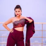 Rubina Dilaik Instagram – Third wave crushed my health again, but couldn’t crush my spirit of getting back… 
Hence I always celebrate my little victories and thats what makes Life so endearing ❤️‍🩹

Ps : I have totally recovered ! 
.
.
.
.
Shot by : @smileplease_25 
Styled by: @ashnaamakhijani 
@styledbyashna 
Outfit: @_anjumqureshi_label 
Earring: @rubansaccessories 
Makeup : @faby_makeupartist