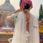 Rubina Dilaik Instagram - Manglam ✨ . . . . Styled by: @ashnaamakhijani Outfit: @agastyaindiaofficial Head jewels: @justjeweleryindia Earrings: @rubansaccessories Rings: @ethnicandaz
