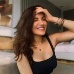 Ruhani Sharma Instagram - 🌹