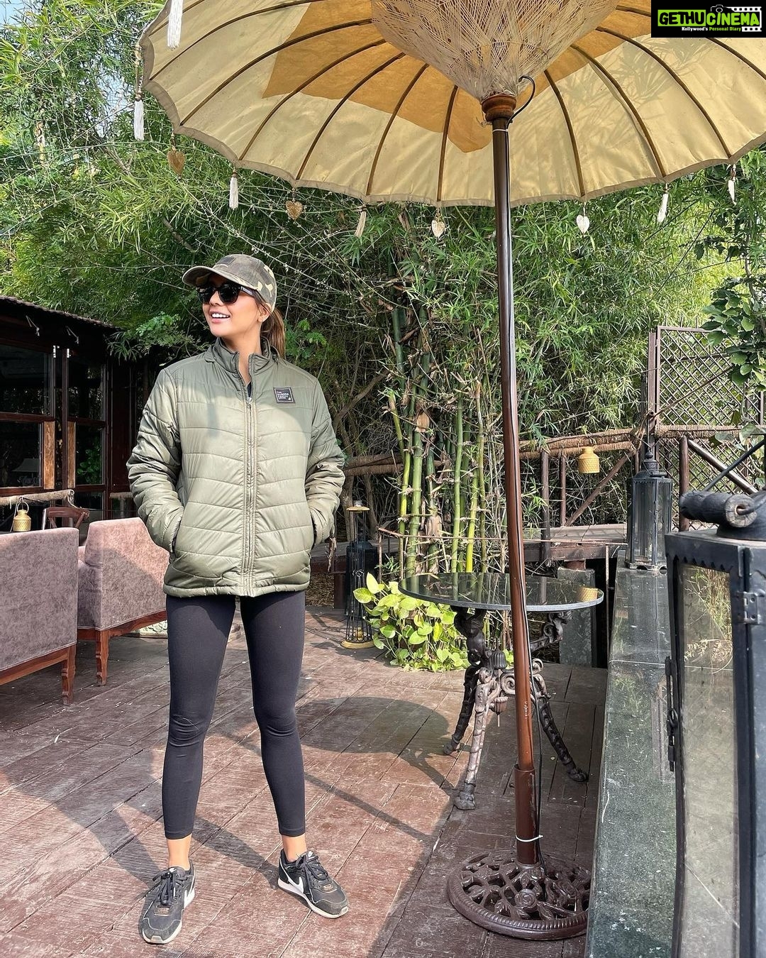 Ruhi Singh Instagram - Post #safari glow ✨ The sheer thrill of spotting wild life in the jungle is unmatched! Definitely doing this again. #tigerreserve #tigersafari