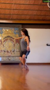 Rukmini Vijayakumar Instagram - It’s not been easy to work creatively the past year. Today I started off training, but gave it up in the middle and started dancing. 

I’m going to be performing on the 11th of February in Ranga Shankara, bangalore. More information to follow soon! 

😊

#dancer #rehearsals #bharatanatyam #dancer #dance #indianclassicaldance