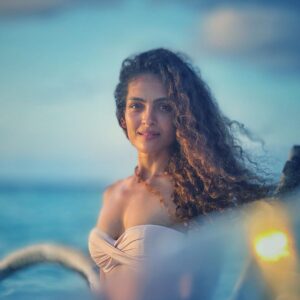 Rukmini Vijayakumar Instagram - Although the year has been far from normal - I lost my father, I’ve had no live performances, my studio is barely functional, and I’ve had the hardest year of my life - I realise that I have a lot to be thankful for. 

I starting learning music again, I learned diving, I had a lot of time to think - so I wrote a book. I also have learned a lot about filmmaking, directing, choreography for film. I have created a learning platform online that has forced me to structure my teaching practice with a lot of thought and consideration. Many of my students have grown despite the challenges of the online platform. 

I have a beautiful home and a loving family. 

I certainly hope that performances on stage will return will full vigour, but I know nothing will ever be the same again. Things have changed irrevocably the past year and I know that I have changed as a person . 

Photo: @anupjkat 

#maldives #beach #thoughts #year #contemplation #year #newyear