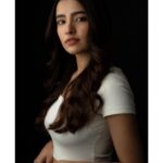 Rukshar Dhillon Instagram - In the midst of movement and chaos Keep stillness inside of you❤️ 📸- @media9manoj 💄- @makeupbysakshimehta