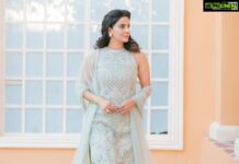 Saba Qamar Zaman Instagram - No one is met by accident. 🤍🧿 👗 @farazmanan 💄 @ethereal_salon 📸 @anokhay.official