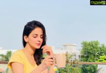 Saba Qamar Zaman Instagram - Make your life a masterpiece. 💫 📝