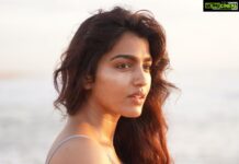 Sai Dhanshika Instagram - Hugging in the warmth of the 🌤@anitakamaraj @alexandervedachalam @ashwin_guru17 …