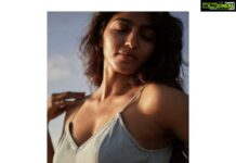 Sai Dhanshika Instagram - Freezing in those moments now I melted reminiscing the memories❣️ through the lens of @anitakamaraj Video visual @alexandervedachalam Edit @ashwin_guru17 💫