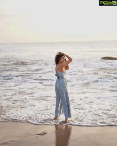 Sai Dhanshika Instagram - Sky above, sand below, peace within 🤍🌊
Lovely frames by @anitakamaraj 🥰
video Shot by  @alexandervedachalam 
Edit by @ashwin_guru17 
Team Anita 
Thanks team 😇 

⁣
.⁣
.⁣
.⁣
.⁣
.⁣
#art #beach #beachday #beaches #beachlife #beachlover #beachlovers #beachvibes #beautiful #beauty #fashion #happy #instagood #instagram #landscape #love #nature #naturephotography #ocean #photo #photography #photooftheday #picoftheday #sea #sky #sun #sunset #travel #travelgram #travelphotography