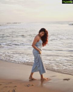 Sai Dhanshika Instagram - Sky above, sand below, peace within 🤍🌊
Lovely frames by @anitakamaraj 🥰
video Shot by  @alexandervedachalam 
Edit by @ashwin_guru17 
Team Anita 
Thanks team 😇 

⁣
.⁣
.⁣
.⁣
.⁣
.⁣
#art #beach #beachday #beaches #beachlife #beachlover #beachlovers #beachvibes #beautiful #beauty #fashion #happy #instagood #instagram #landscape #love #nature #naturephotography #ocean #photo #photography #photooftheday #picoftheday #sea #sky #sun #sunset #travel #travelgram #travelphotography