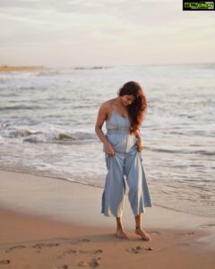 Sai Dhanshika Instagram - Sky above, sand below, peace within 🤍🌊
Lovely frames by @anitakamaraj 🥰
video Shot by  @alexandervedachalam 
Edit by @ashwin_guru17 
Team Anita 
Thanks team 😇 

⁣
.⁣
.⁣
.⁣
.⁣
.⁣
#art #beach #beachday #beaches #beachlife #beachlover #beachlovers #beachvibes #beautiful #beauty #fashion #happy #instagood #instagram #landscape #love #nature #naturephotography #ocean #photo #photography #photooftheday #picoftheday #sea #sky #sun #sunset #travel #travelgram #travelphotography