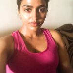 Sai Dhanshika Instagram – Basically living in my workout gear!! 🙈 #itjustmakeseverythingbetter #myprocrastinationknowsnobounds #notagymgirl #lovingwhatis #knowyourcomfort 😌