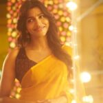 Sai Dhanshika Instagram – Wishing you brightness in your heart & home this Diwali 🪔🪔🪔🪔🪔 
Happy Diwali  Everyone😃