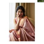 Sai Pallavi Instagram - For the trailer launch of #ShyamSinghaRoy 🌸🕊 Saree @ekayabanaras Jewelry @lorifinejewellery Stylist @neeraja.kona Asst Stylist @manogna_gollapudi Photographer @venurasuri P.S. The pictures have been retouched!