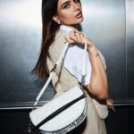 Samantha Instagram - "White is pure and simple and matches with everything." -Christian Dior. @dior #DiorVibe #DiorCruise #incollaborationwithdior Styled by @jukalker Makeup & Hair @sadhnasingh1 & team 📸 @venurasuri