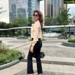 Sameksha Instagram - MINDLESSLY MINDFUL #worklife #lovemylife Singapore
