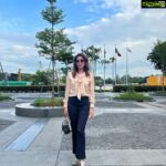 Sameksha Instagram - MINDLESSLY MINDFUL #worklife #lovemylife Singapore