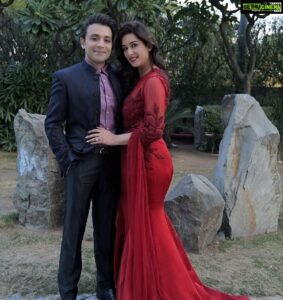Sameksha Instagram - You have made every moment of my life very special my love . Happy Valentine’s Day @itsshaeloswal  and thanks @prakritichawla_official for dressing me up in colour of love ❤️ #happyvalentinesday  Styled by @prakritichawla_official