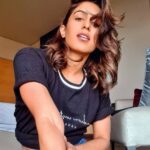 Samyuktha Hegde Instagram - The shorter the hair The harder the stare! So tell me, how is the new look ?? . . . 💇‍♀️ @maverikhil #samyukthahegde #realnotperfect #sayyestonewadventures #sendingpositivevibes #haveagoodday