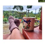 Samyuktha Hegde Instagram – Its always the little things that matter 😊

#thebarefeetchronicles #hotteaandfuzzysocks #goodmorning #sendingpositivevibes #samyukthahegde