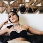 Samyuktha Hegde Instagram – “Insert a mirror caption from pintrest”
@riyah.sardhariya ch thanks for the caption! 😅
.
.
.
📸 @claudeloren 
💄 @makeupbyraffahrahman 
#samyukthahegde #brokenandbeautiful #shoot