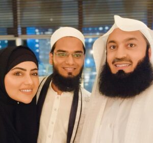 Sana Khan Instagram - Faith and good friends. May the Almighty bless us with good company; empathetic, caring and dependable.
Ameen 
What Akhlaq this wonderful soul is blessed with 🙌🏻
Ps: I still can’t believe my eyes got to see you for real & my ears got to hear you for real one on one.
@muftimenkofficial 
.
.
.
.
#muftimenk #anassaiyad #sanakhan #sanaanas #blessed #alhamdulillah