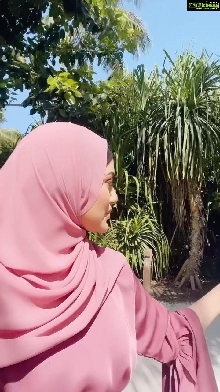 Sana Khan Instagram - At times he hates walking 🤣🤣🤣 And me at times I love walking 🤣🤣🤣 . . . #sanakhan #anassaiyad #sanaanas #hijab #maldives #throwback #moments #love #sun #beach #sand