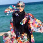 Sana Khan Instagram - My husband can get a beautiful click inspite of these crazy winds😁 Ur the best @anas_saiyad20 ♥️ . . . . . @finolhu_maldives @aabee_holidays #finolhu #maldives #barefootchic #maldives #windy #sanakhan #anassaiyad #sanaanas #alhamdulillah #blessed Finolhu Baa Atoll
