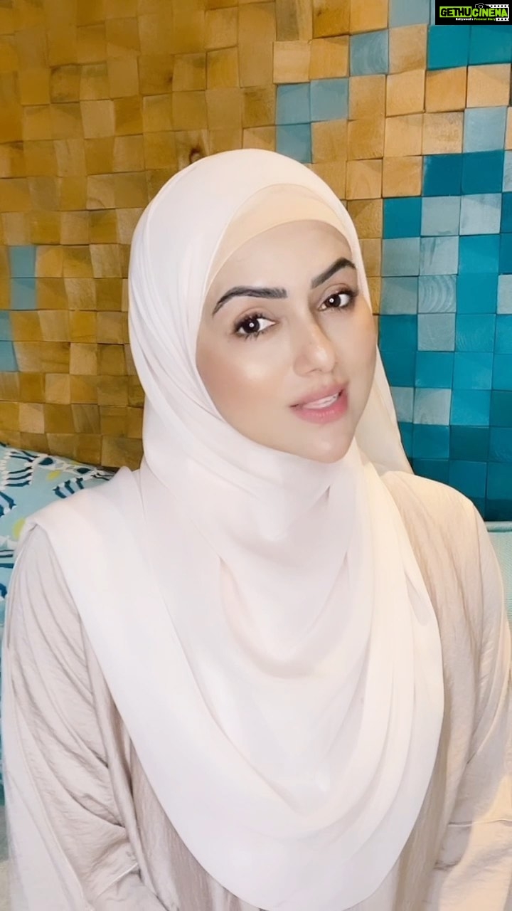 Sana Khan Instagram - Make sure u recite this everyday for the best of Duniya & Akhirah for yourself🤲🏻 . . Tarjuma/ Meaning: O Allah, I ask You for forgiveness and well-being in this world and in the Hereafter. Ameen . . . . #sanakhan #anassaiyad #sanaanas #hadith #islamicreminders