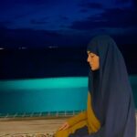 Sana Khan Instagram - Aisa lag raha tha ke namaz ada karti rahoon Allah ki wahdaniyat bayan karti rahoon. Yeh Zameen, Asmaan, Samundar 😍 . . . . @finolhu_maldives #finolhu #maldives #finolhumaldives #islandplayground #vibrantfinolhu #alhamdulillah #shukar #sanakhan #anassaiyad #sanaanas