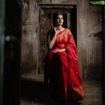 Sanchita Shetty Instagram - Feel Divine Be Divine ❤️ Photograher : @royale_dharma 📸📸 Cloths : Sanchita sarees Styled : @ramolaakrishnaraj Jwellery : @rajianand Assisted : @dhina_.dayal #sareelove #divine #divinebeauty #sanchita #sanchitaquotes #sanchitashetty #spreadlovepositivity ❤️