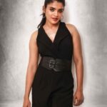 Sanchita Shetty Instagram - Aloneness is the presence of oneself..! Photography : @rahuldev1177 📸📸 Designed & styled by : @slayofficialstudio @simarvinodh Hair makeup by : @makeupandhairbyrehana & @makeoverbyimti #sanchita #sanchitashetty #spreadlovepositivity ❤️