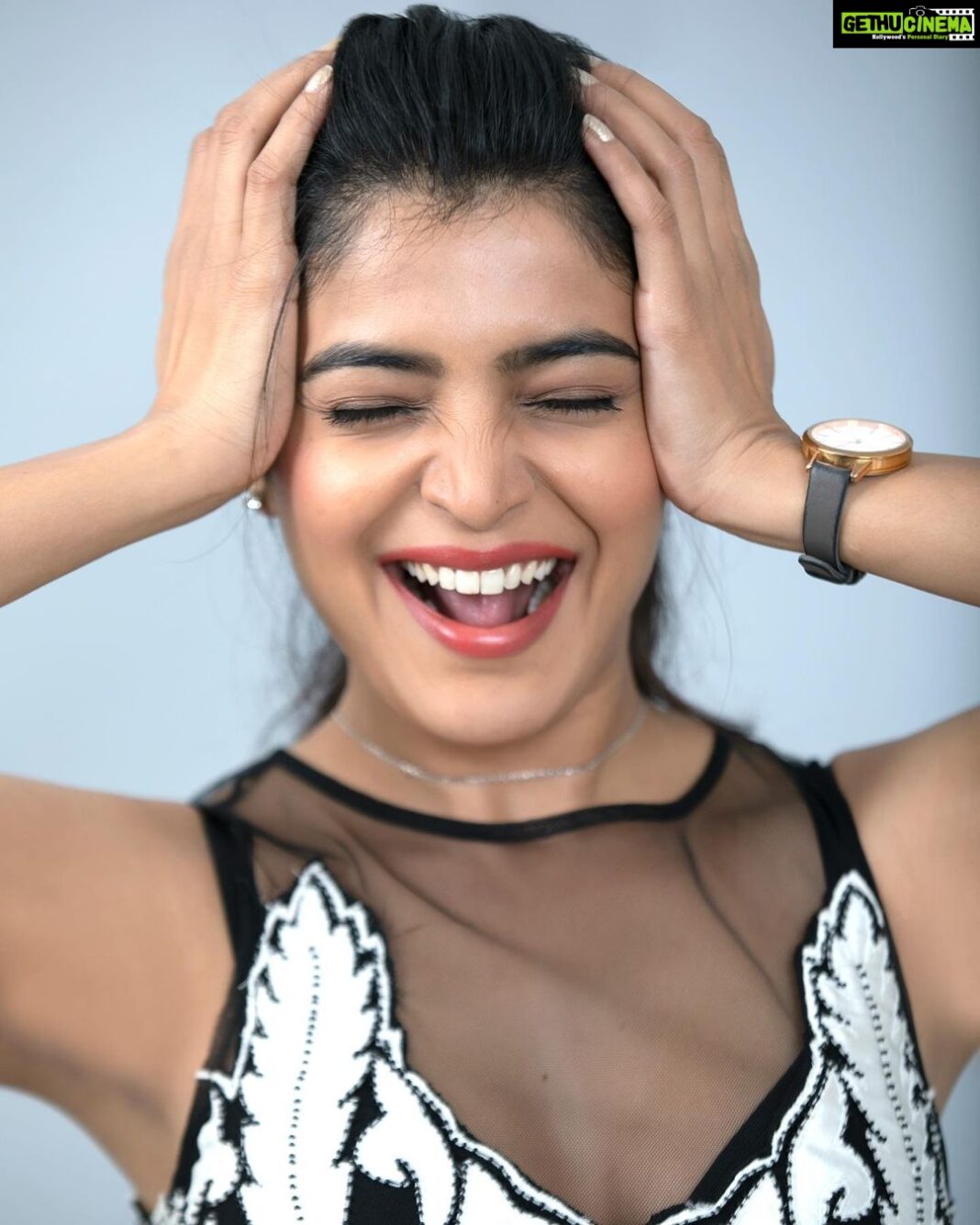 Sanchita Shetty Instagram - Bliss, when the soul surrenders to Joy ❤️💛 Photography : @media9manoj Makeup & hair : @naturalssalon #sanchita #sanchitashetty #spreadlovepositivity ❤️