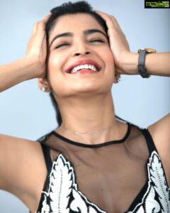Sanchita Shetty Instagram - Bliss, when the soul surrenders to Joy ❤️💛

Photography : @media9manoj 
Makeup & hair : @naturalssalon 

#sanchita #sanchitashetty #spreadlovepositivity ❤️