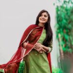 Sanchita Shetty Instagram - 2022 Divine new year ❤️ Praying for you all good health joy love peace. Love to you all. Photograher : @royale_dharma 📸📸 Cloths : @shopkundavai Styled : @ramolaakrishnaraj Assisted : @dhina_.dayal #happynewyear2022 #feelingblessed #positivevibes #love #joy #peace #sanchita #sanchitashetty #spreadlovepositivity ❤️