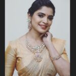 Sanchita Shetty Instagram - May the Divine light spread prosperity joy & love in your Life. Happy Diwali ✨✨ Event : @kirtilalsonline Bridle jewellery launch Make up & Hair : @pavash_ @yolo.offl @manistylist_ Special thanks : @shanmugapriyadhinesh @lishachinnu #happydiwali #joy #love #peace #sanchita #sanchitashetty #spreadlovepositivity ❤️