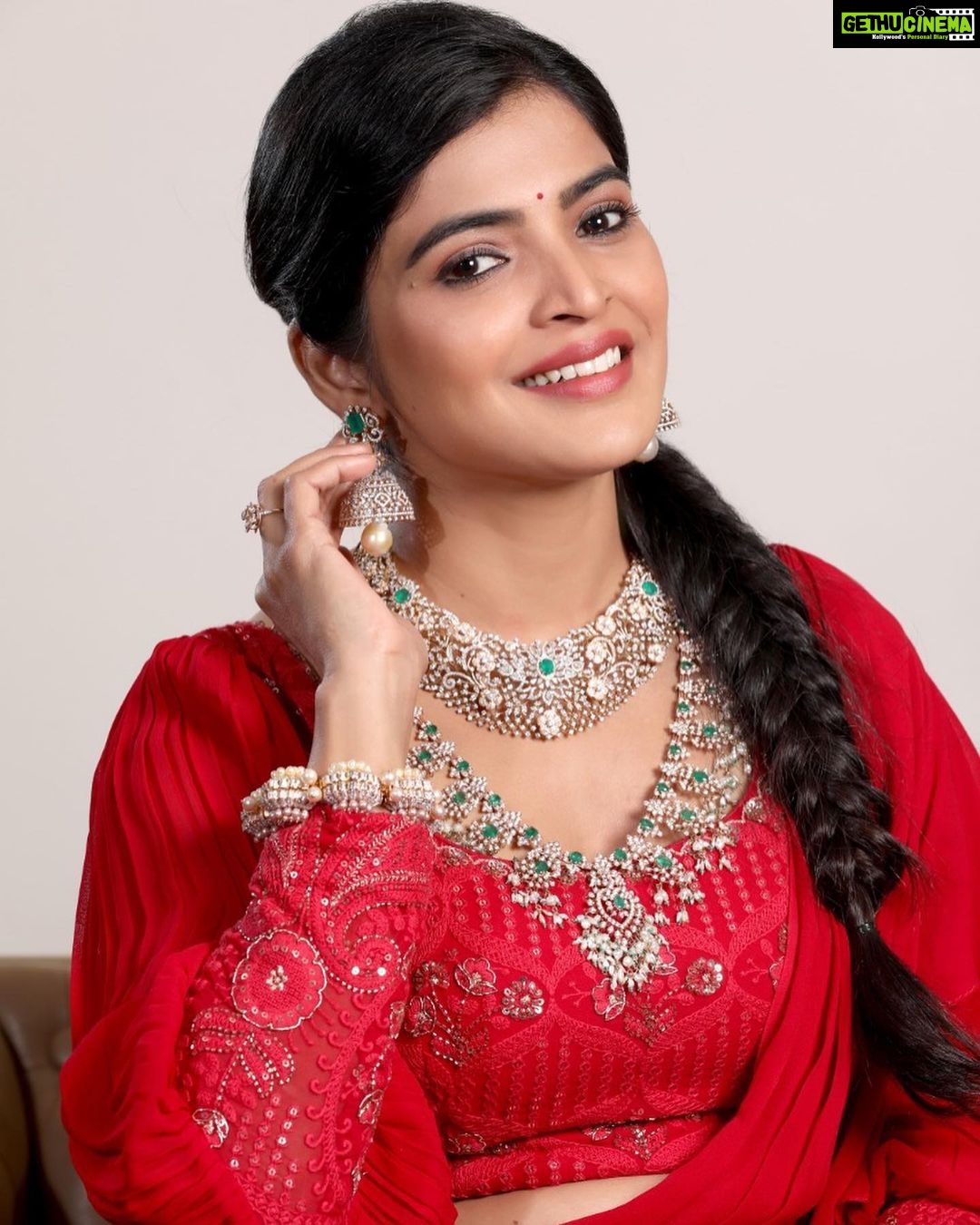 Sanchita Shetty Instagram - Kirtilals bridal Diamond jewellery collection launches @ Hyderbad store Brand : @kirtilalsonline Photography : @media9manoj Cloths : @issadesignerstudio Makeup & hair : @naturalssalon #beauty #diamondjewellery jewellery #bridelcollection #kirtilals #sanchita #sanchitashetty #spreadlovepositivity ❤️