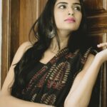 Sangeetha Bhat Instagram - We delight in the beauty of the butterfly, but rarely admit the changes it has gone through to achieve that beauty. ----Maya Angelou #sangeethabhatsudarshan #sangeethabhat #saree #ethinicwear #actress #actressforever #actingislife #karnataka #bengaluru #lifelessons #quotesaboutlife #peace #gratitude Bangalore, India