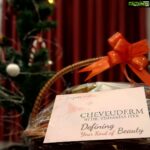Sangeetha Bhat Instagram - Thank you for this beautiful gift hamper on the occasion of Christmas @cheveuderm_medspa @dr_vishakha_iyer 💕 I love it🥰💞💞 #cheveuderm #medspa #drvishakaiyer #Christmasgifthamper #sangeethabhat #sangeethabhatsudarshan #actress #actressforever #skincareproducts Cheveuderm medspa