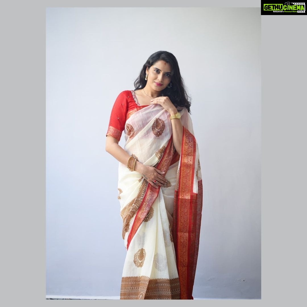Sangeetha Bhat Instagram - Take a step back, Breathe.......Refresh and Restart.......π§ββοΈππππ» Keep calmπ, I'm back from an enforced social media break.π€ͺππ₯° #backonsocialmedia #backtowork #feelinggood #actresslife #actingislife #actress #actressforever #ethinicwear #sareelove #saree #kindness #gratitude #loveforlife #fulloflife #spreadpositivity #selflove #mondaymotivation #freshstart #instagram #facebook #kannadaactress #karnataka #bengaluru #sangeethabhatsudarshan #sangeethabhat Bangalore, India