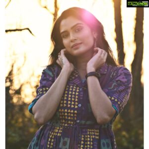Sangeetha Bhat Instagram - May the darkness of the world never dull your light, 
Shine bright woman... world seems beautiful when you light it up......

To all the women out there who light up everybody's world with love, happiness, joy, positivity and chaos😉......loads of power and love to you all.

May everyday be woman's day...
Happy international woman's day all you strong and lovely ladies out there.....

#internationalwomensday #2021 #love #selflove #selfcare #motivationalquotes #sangeethabhat #sangeethabhatsudarshan #actress #newphotos #actress #influencer #actresstheunknown #instagram #facebook