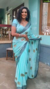 Sanjana Singh Instagram - Music and Dance keeps me Motivated and Energetic.
How about you?
