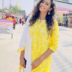 Sanjana Singh Instagram - Had amazing Sai Baba aarti at Shirdi Om sai ram , feeling so happy and blessed, ❤️ sai Baba blessed everyone