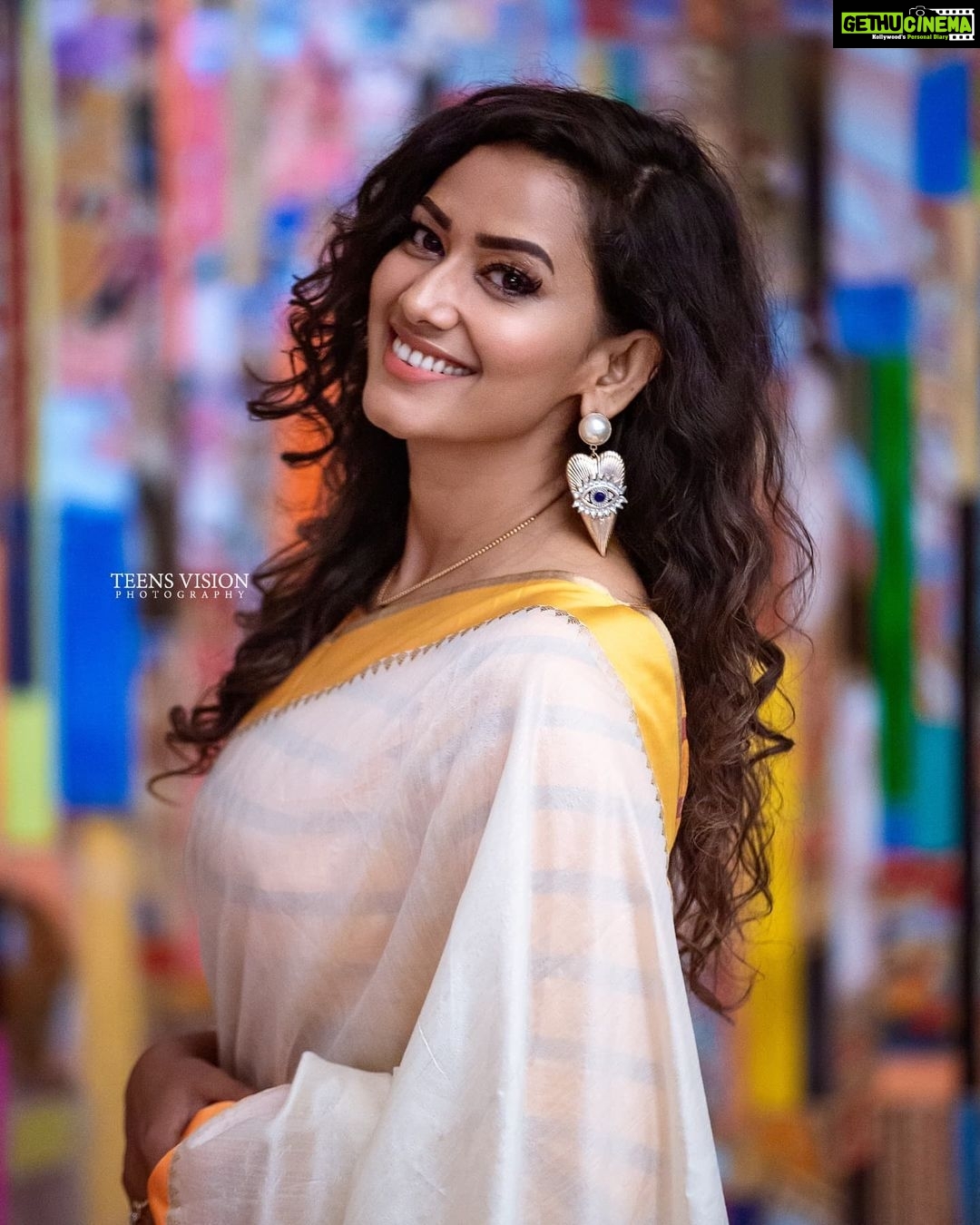 Sanjana Singh Instagram - thank you so much bro for lovely pictures ,@teens_vision_photography