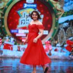 Sanusha Instagram - This pretty dress is by @jithu_themakeupartist Thank you Jithu for making me feel like a Cinderella 😍🥰 @@jinishphotogenic 📸☺️ #red #likeadream #cinderella #happiness #love #starmagic #christmastime #professional #works #jusgoforit #happy #peace 😌💃🏻❤️