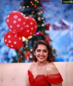 Sanusha Instagram - ☺️❤️
@jinishphotogenic 📸
@jithu_themakeupartist 👗

#merrychristmas #postoftheday #instagood #instagram