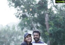 Sanusha Instagram - Passionately curious one, who silently says most of the counters within, in any conversations & smiles. @vishnuunnikrishnan.onair Ithrem pore ?😌😁🤫❤️😅 @marathakam_movie 💚 @mahibabu1468 📸 #marathakam #shoot #vishnuchettanz #dishhhqqu #happy #love #work #magic #ugonnaloveit #cinema #wearegivingourbest #lovewhatudo #instagood #picoftheday 😇❤️🤓