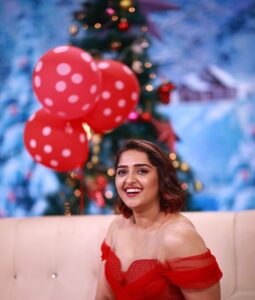 Sanusha Instagram - ☺️❤️
@jinishphotogenic 📸
@jithu_themakeupartist 👗

#merrychristmas #postoftheday #instagood #instagram