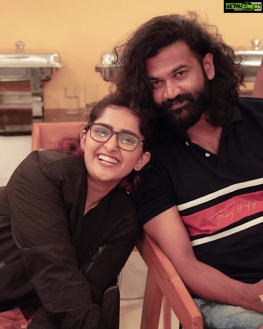 Sanusha Instagram - Our one & only director of #marathakam mishtarrrrr al @ansajgopi ππ» #thisisgonnabegreat #juswaitonit #marathakam #givingourbesteveryday #shoot #movie #moviemaking #lovewhatudo #happiness #likemindlikesouls #likemindedpeople #life #is #good #finally #touchwood β₯οΈπ #eneemparanjaellarumkoodiennekollum π©π€π